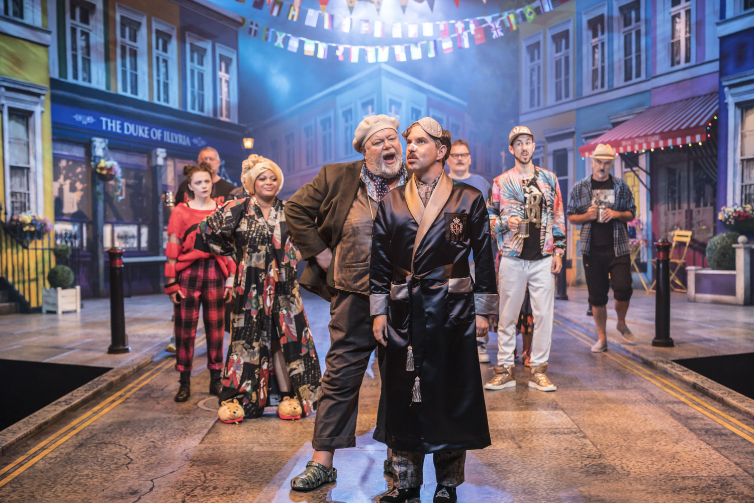 Review: TWELFTH NIGHT, Young Vic 