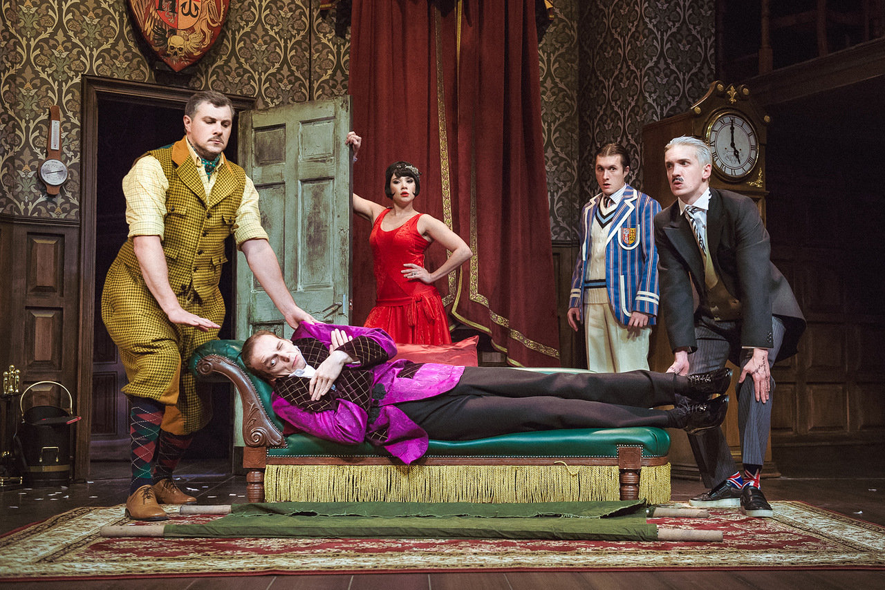 Review: THE PLAY THAT GOES WRONG at Moscow Palace Of Youth - It Went Right! Image