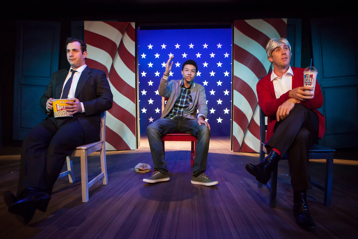 Regional Roundup: Top New Features This Week Around Our BroadwayWorld 11/10 - BIG FISH, SISTER ACT, HAND TO GOD and More! Image