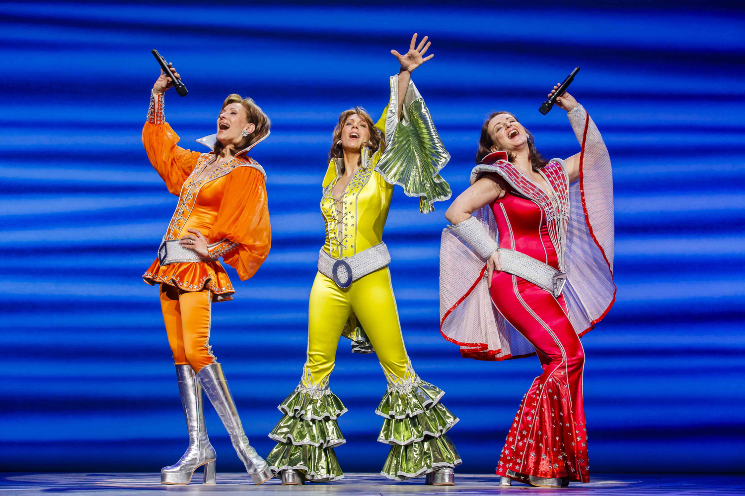 Review: MAMMA MIA! Opens the Tour at the Landestheater Linz Image