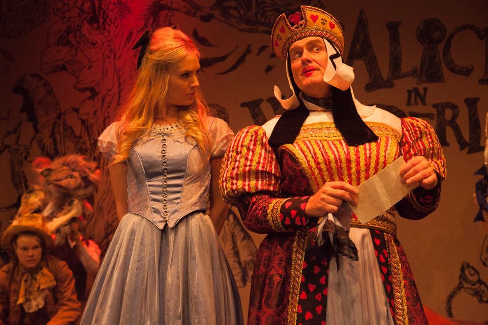 Review: ALICE IN WONDERLAND at Her Majesty's Theatre 