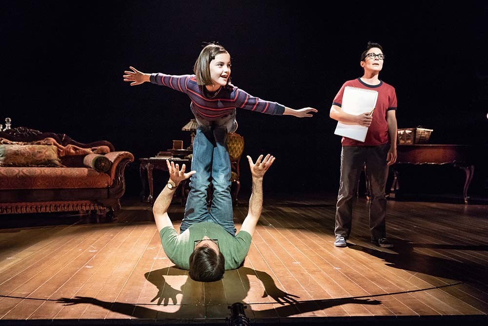 Review: FUN HOME, Young Vic Image