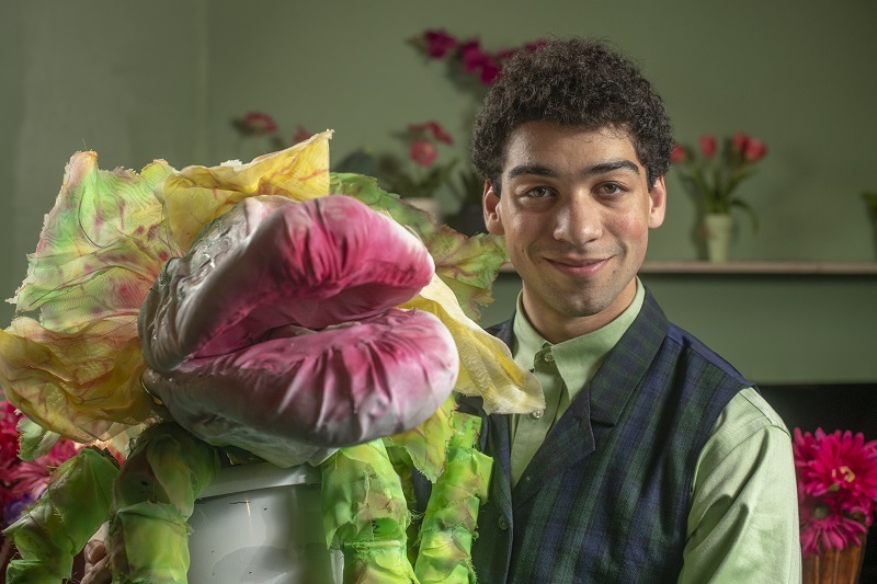 Review: Contemporary Theater Company's Delightful LITTLE SHOP OF HORRORS Image