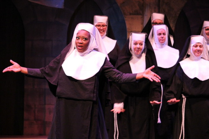 BWW Review: SISTER ACT at MAINSTAGE IRVING - LAS COLINAS