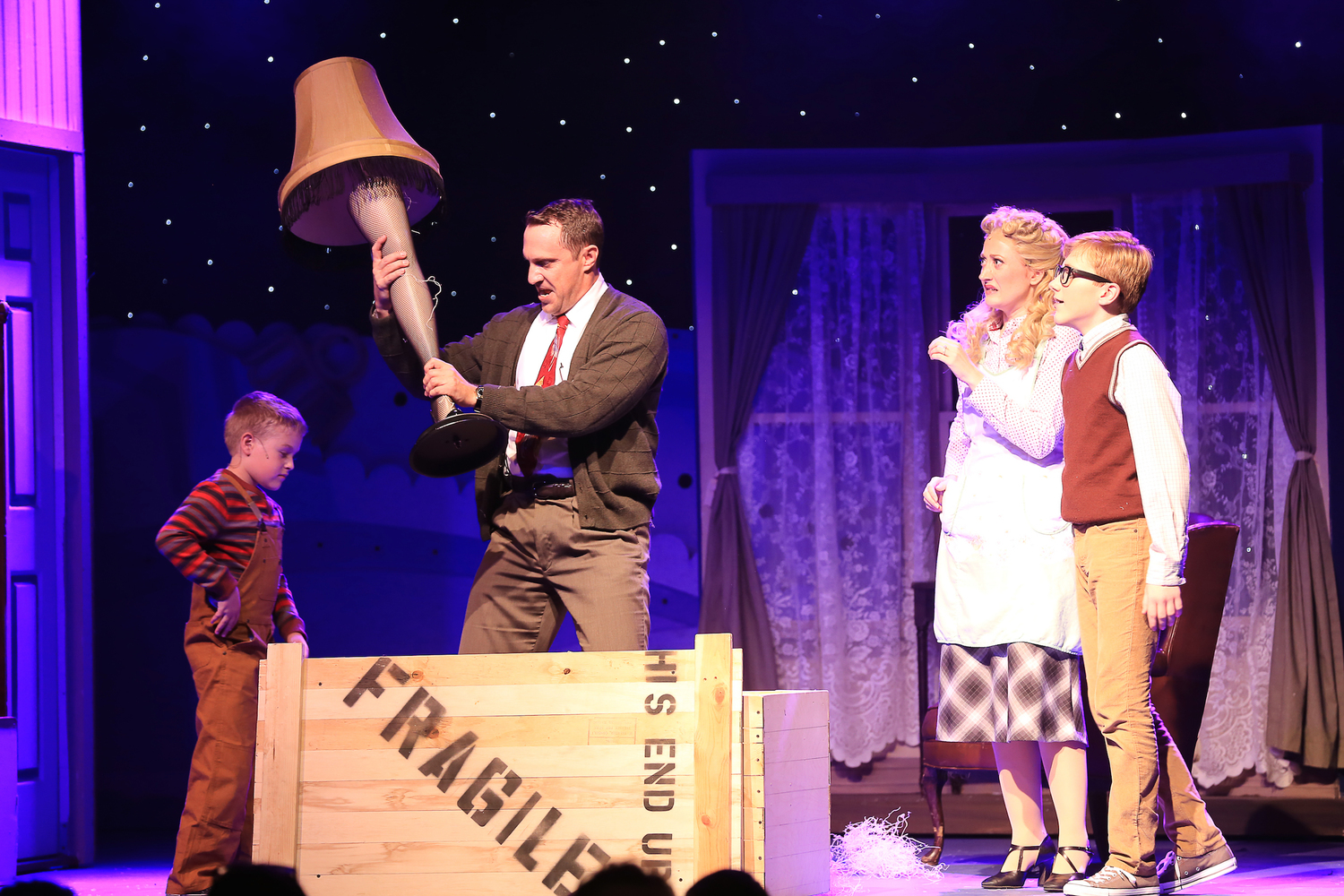 Review: A CHRISTMAS STORY at Broadway Palm Brings Holiday Fun to All! 