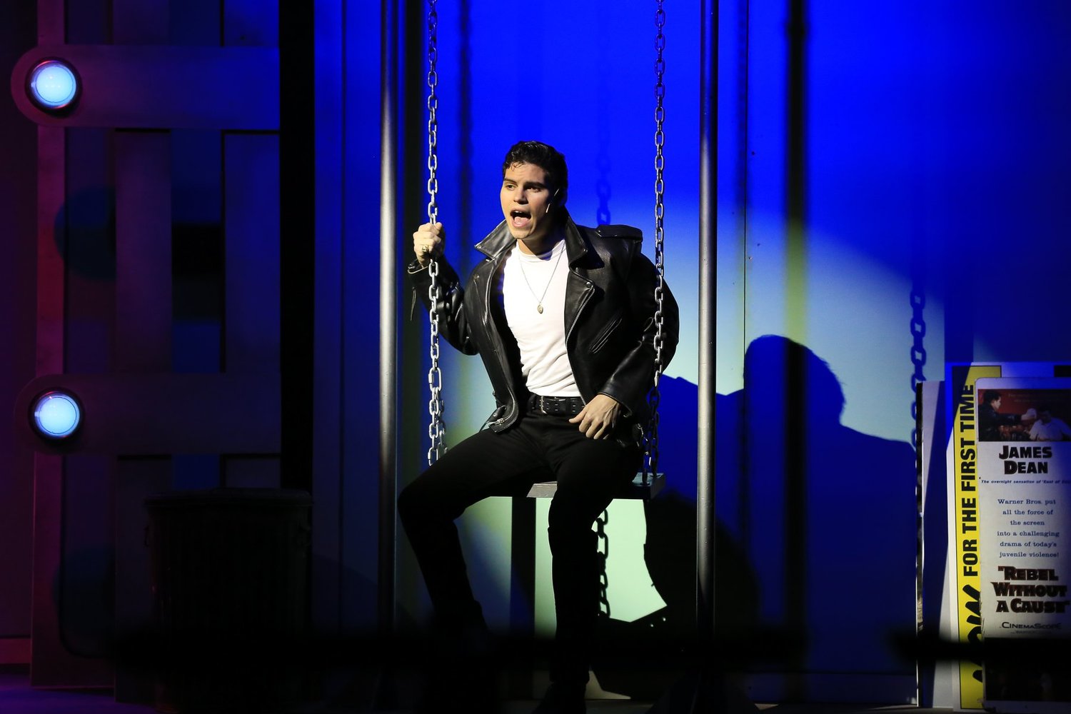 Review: GREASE at Dutch Apple Dinner Theater Image