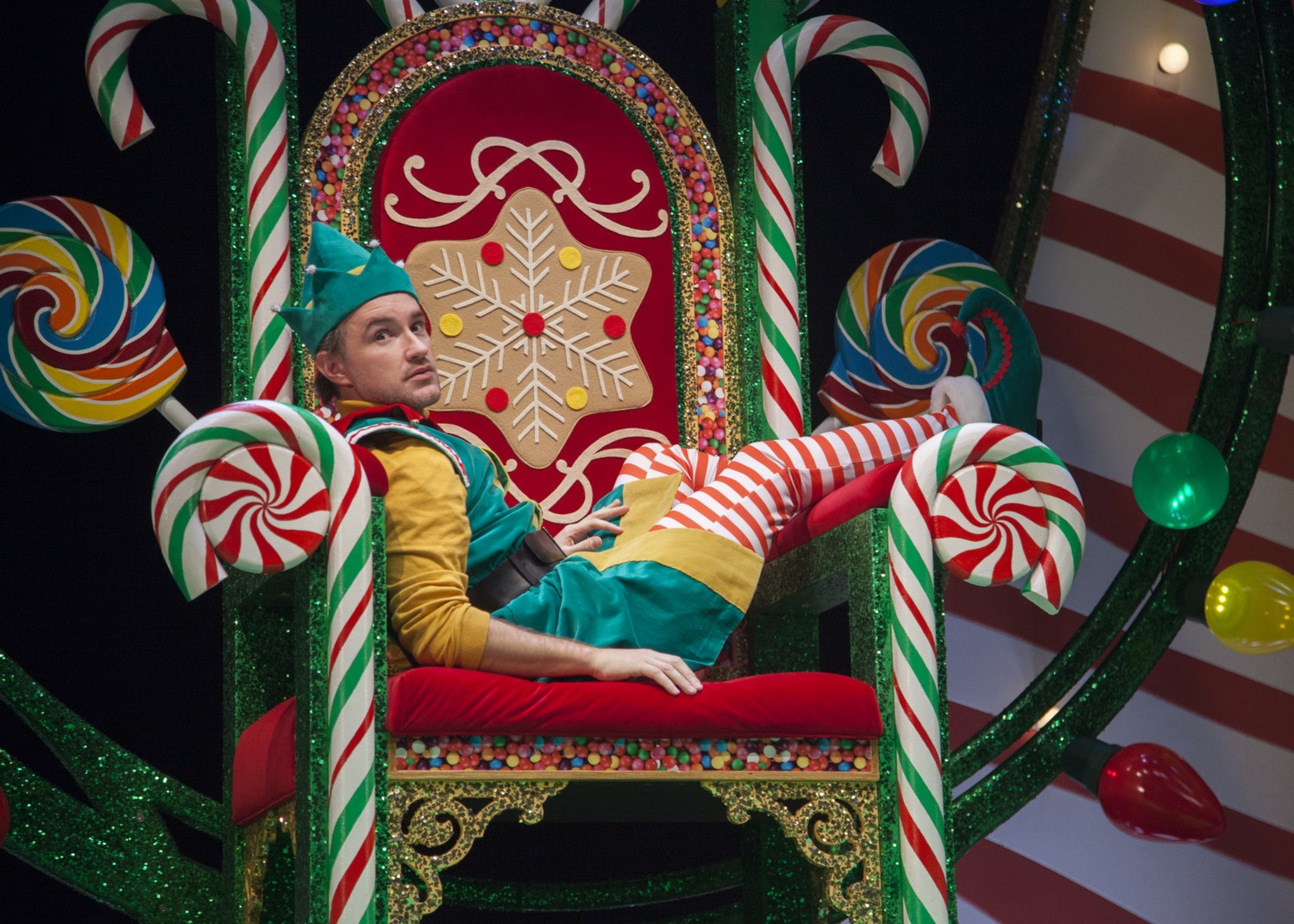 Review: THE SANTALAND DIARIES at Goodman Theatre Image