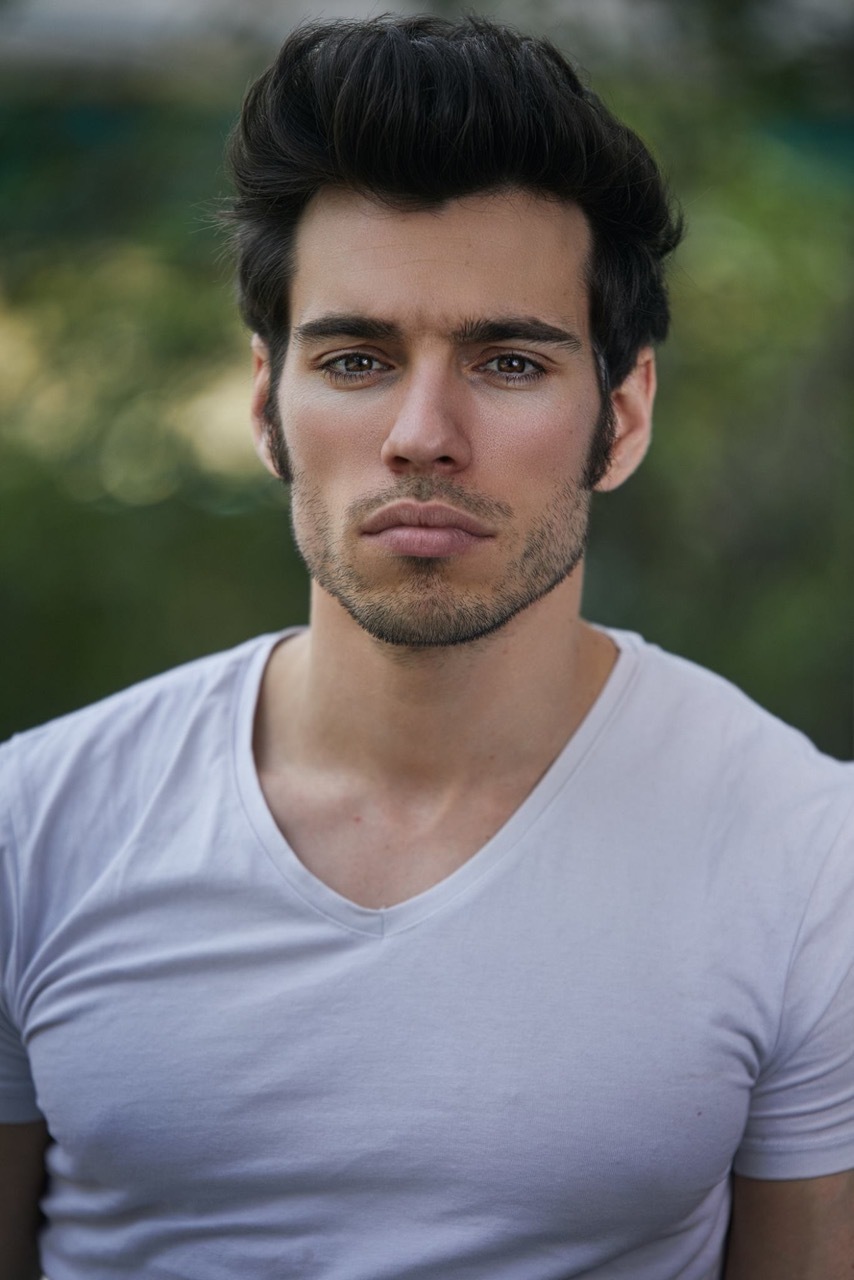 Interview: A PETIT MUSICAL MOMENT WITH ALEXIS LOIZON from Grease in Paris Image