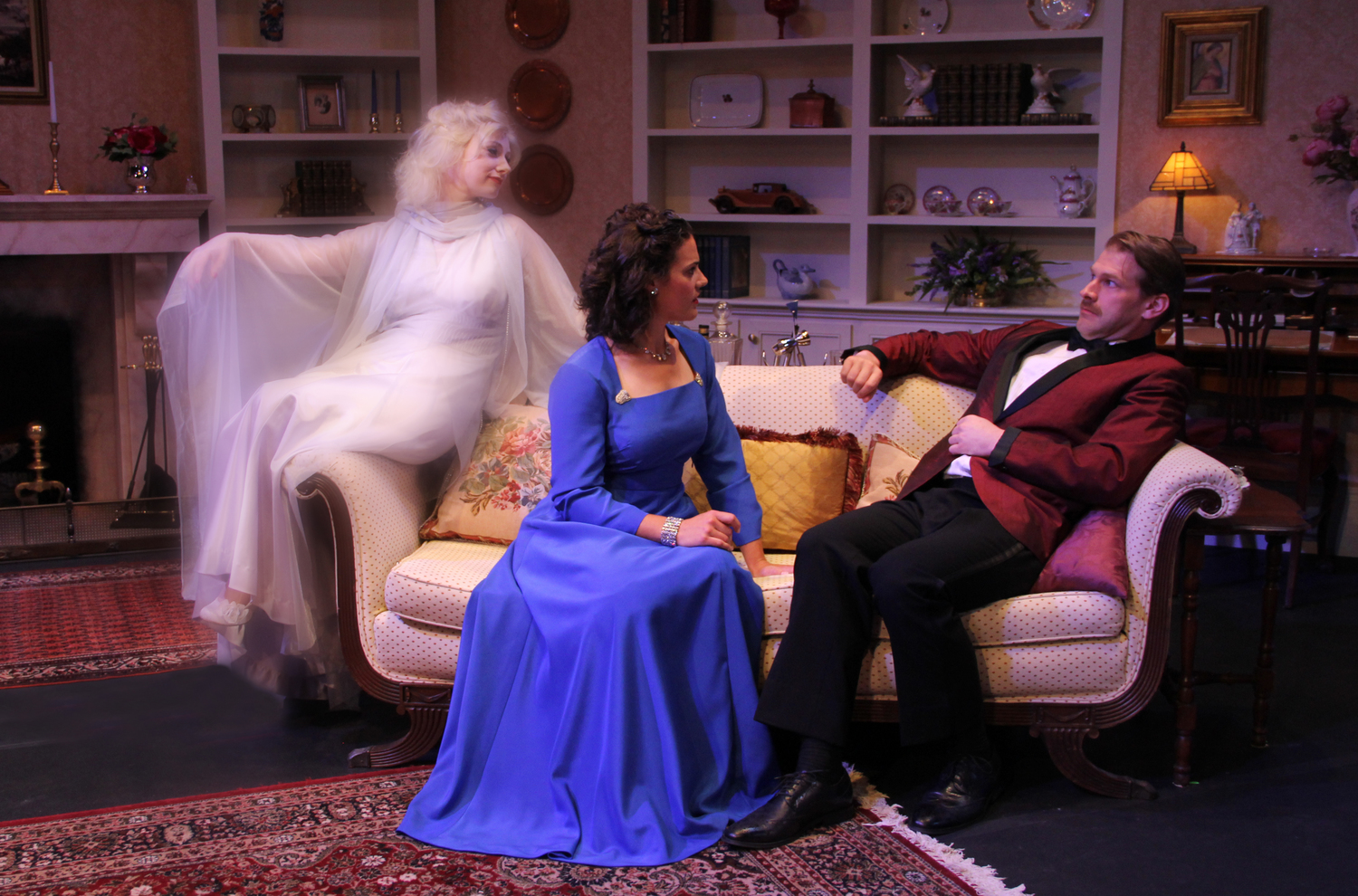 Review: Elements Theatre Company's BLITHE SPIRIT Is A Visual Feast of Noël Coward's Comedic Core Image