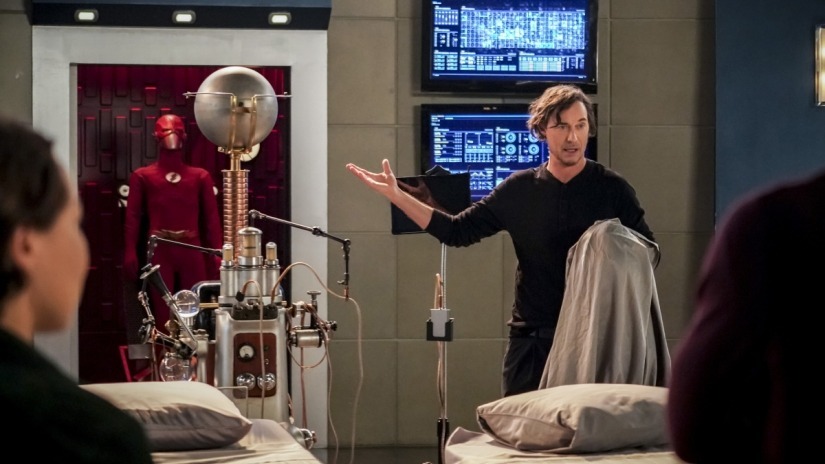 Review: Secrets are Almost Revealed on THE FLASH Image