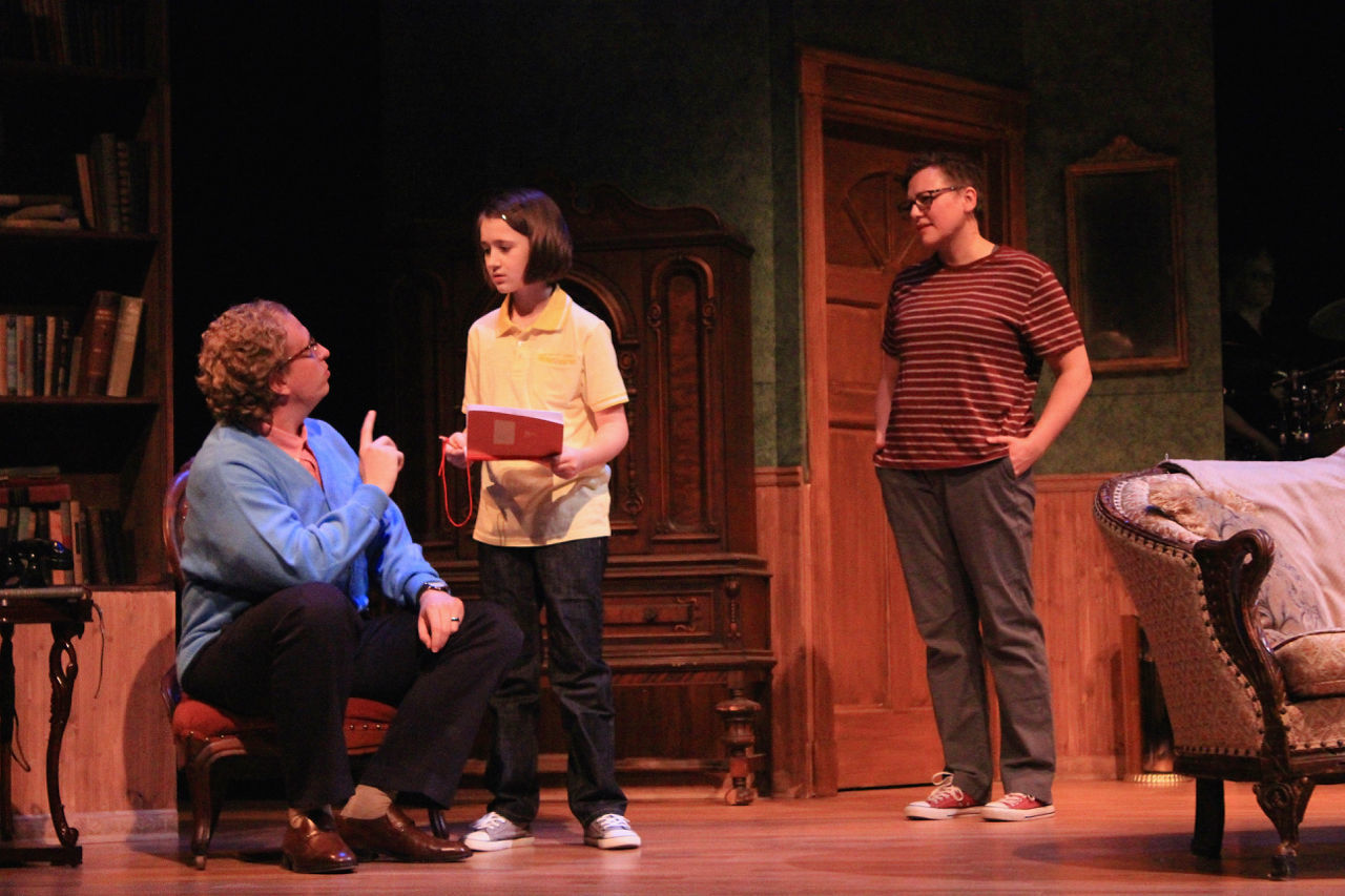 Review: FUN HOME at Shea's 710 Theatre 