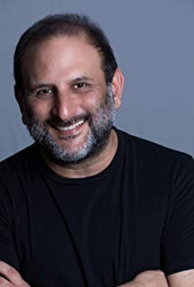 Interview: Aaron Zebede of GREASE at Teatro Anayansi Image