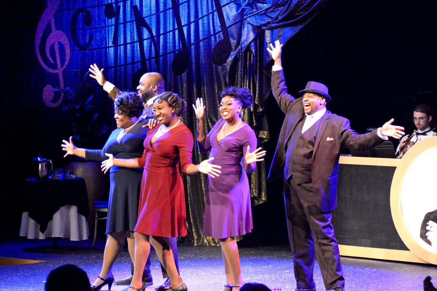 Review: AIN'T MISBEHAVIN' at Alhambra Theatre And Dining Image
