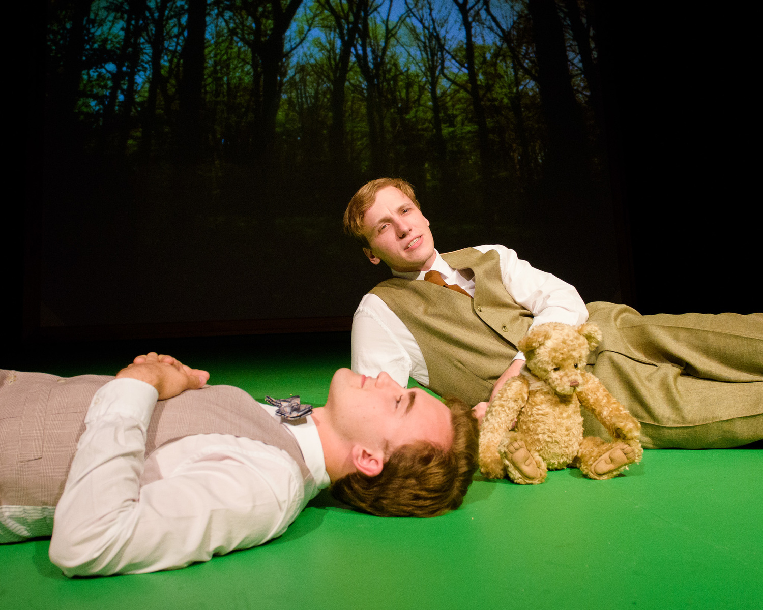 Review: BRIDESHEAD REVISITED at Goodwood Theatre  Image