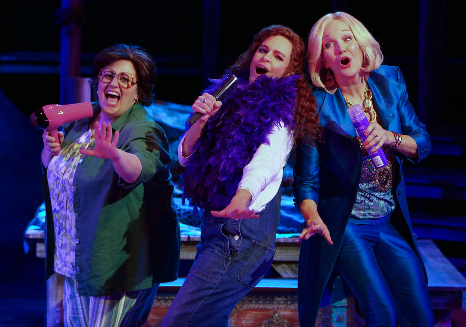 Review: MAMMA MIA! at Chanhassen Dinner Theatres Image