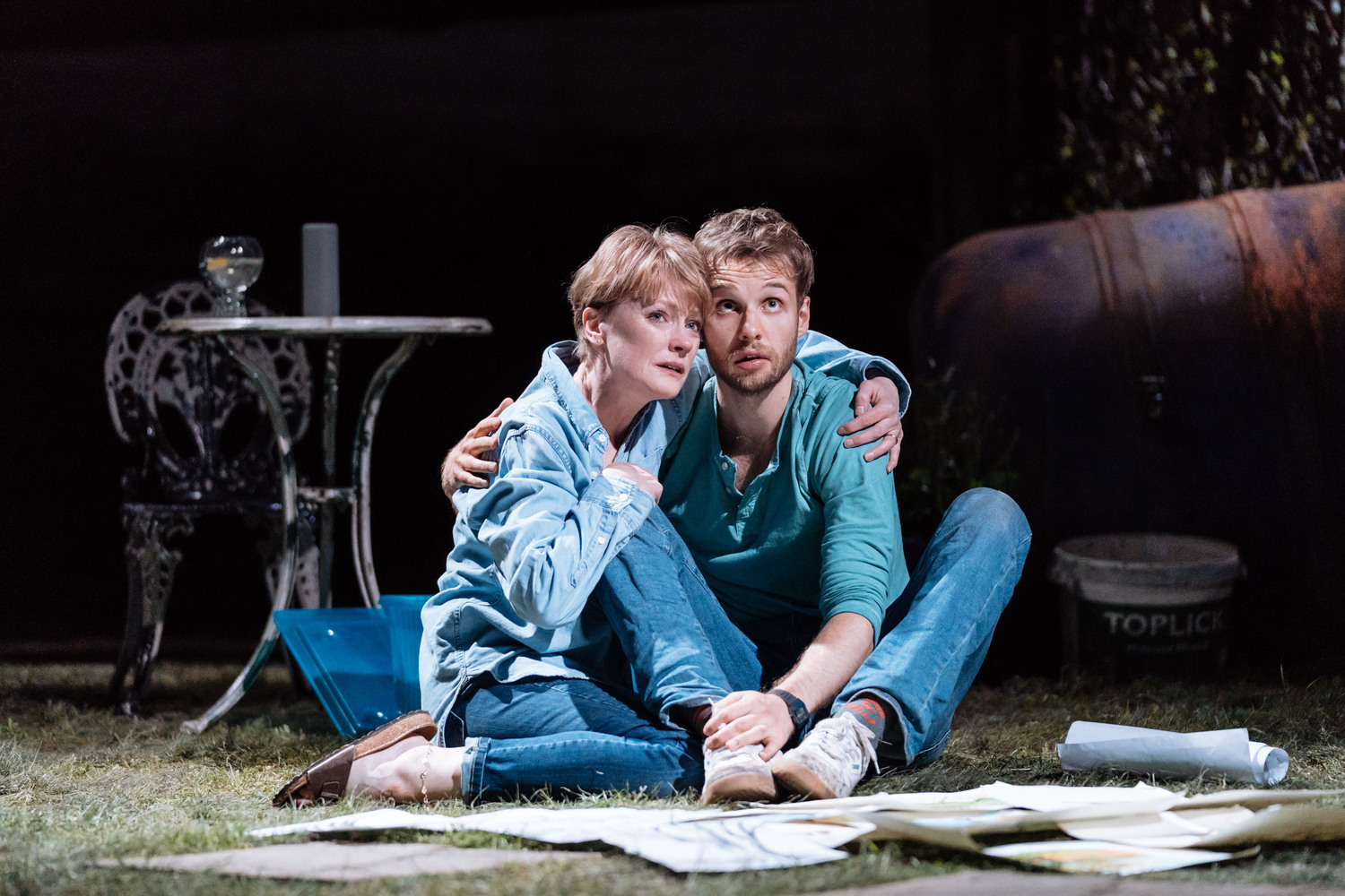 Review: NIGHTFALL, Bridge Theatre Image