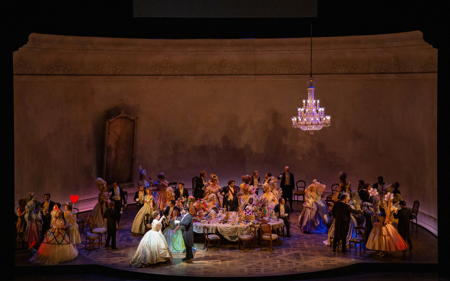 Review: LA TRAVIATA at Lyric Opera Of Chicago Image