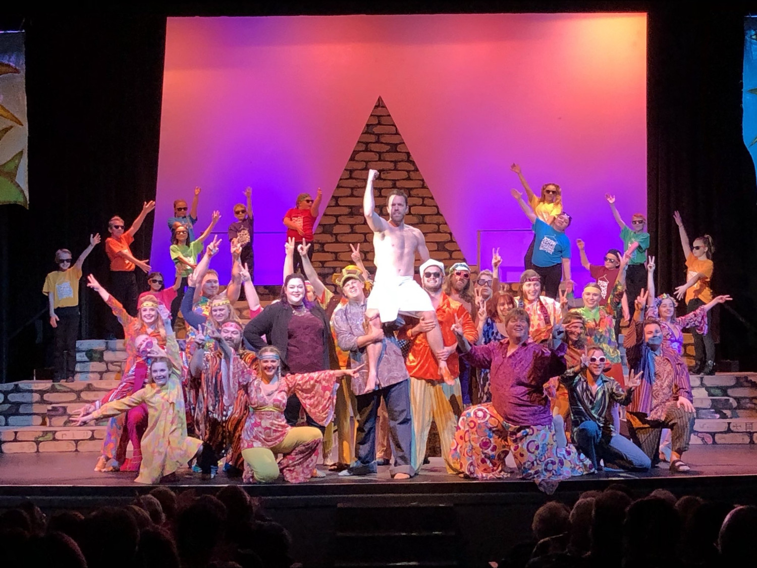 Review: Discover the dream within JOSEPH AND THE AMAZING TECHNICOLOR DREAMCOAT Image