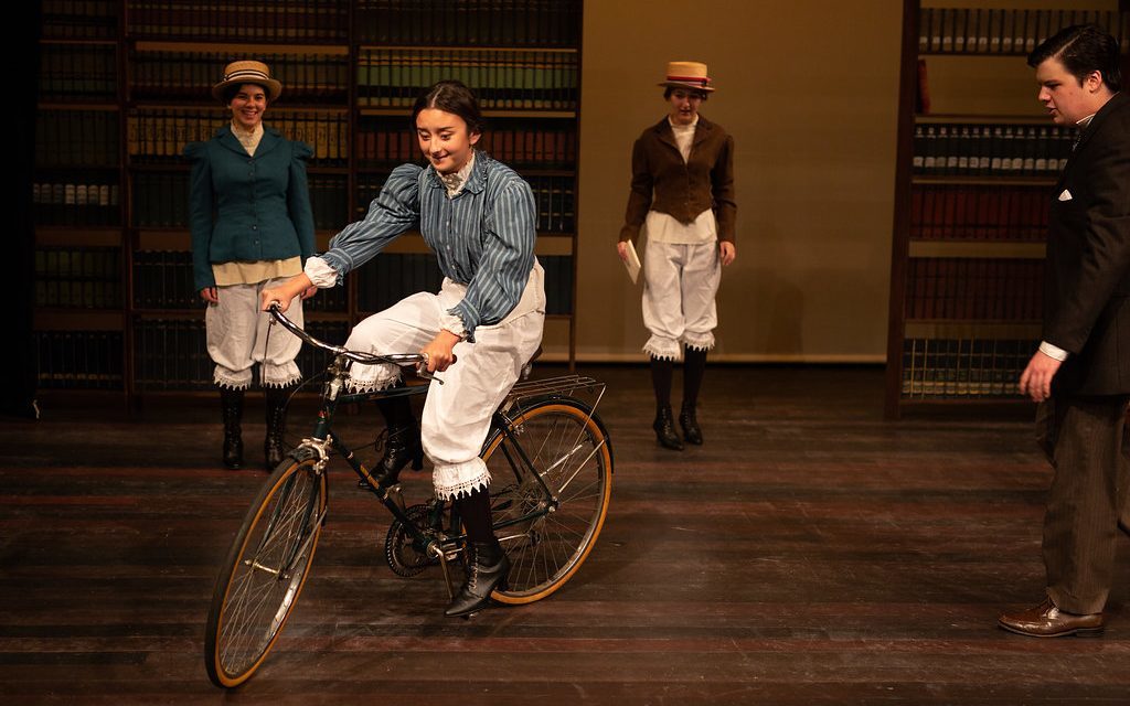 Review: BLUE STOCKINGS at Commonwealth Theatre Center 