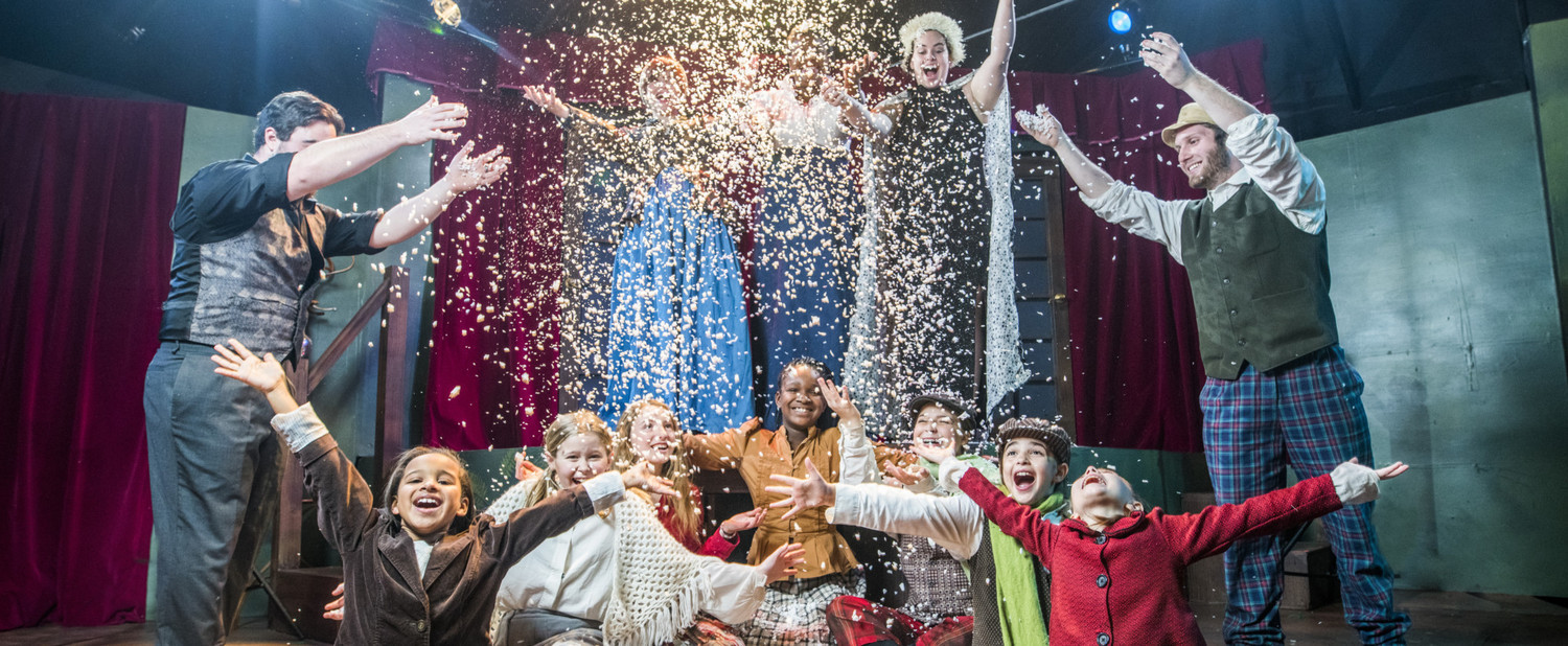 Review: Contemporary Theater Delivers Delightfully Fresh A CHRISTMAS CAROL Image