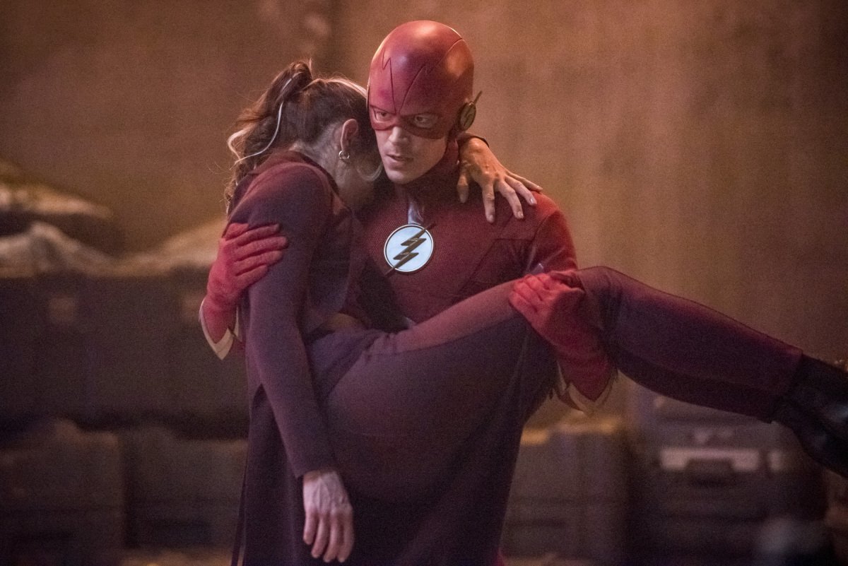 Review: Family Drama Unfolds on This Week's THE FLASH Image