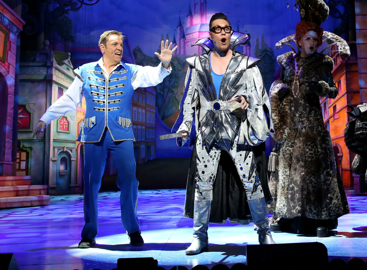 Review: CINDERELLA, Bristol Hippodrome Image