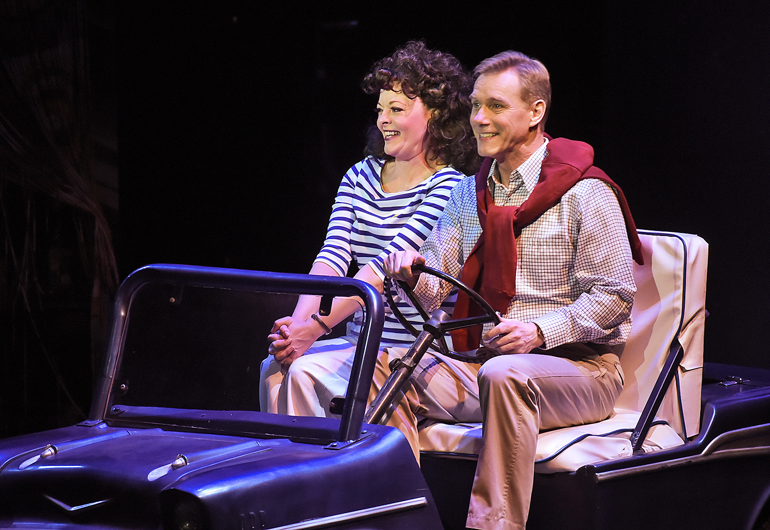 Review: 1970s Rom Com Still Woos at Beef & Boards Dinner Theatre Image