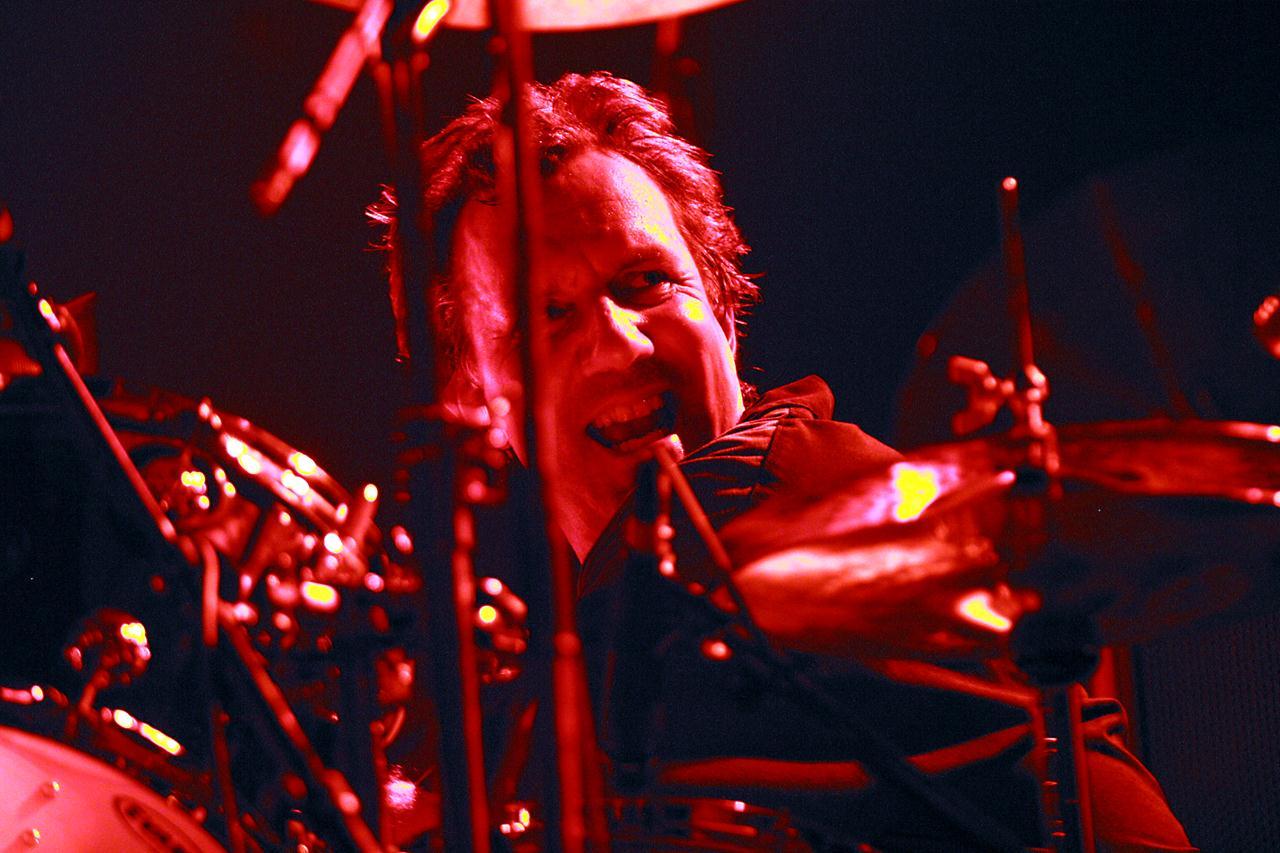 Interview: KEVIN MORRIS, DRUMMER WITH DR. FEELGOOD Image