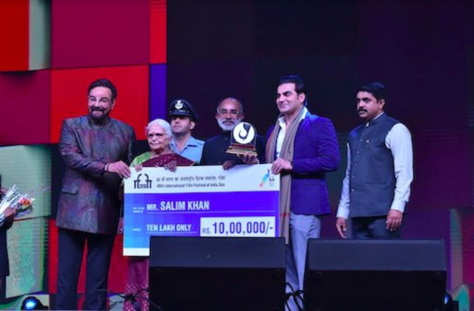 Review: Anil Kapoor, Arbaaz Khan attend the closing ceremony of IFFI in Goa 