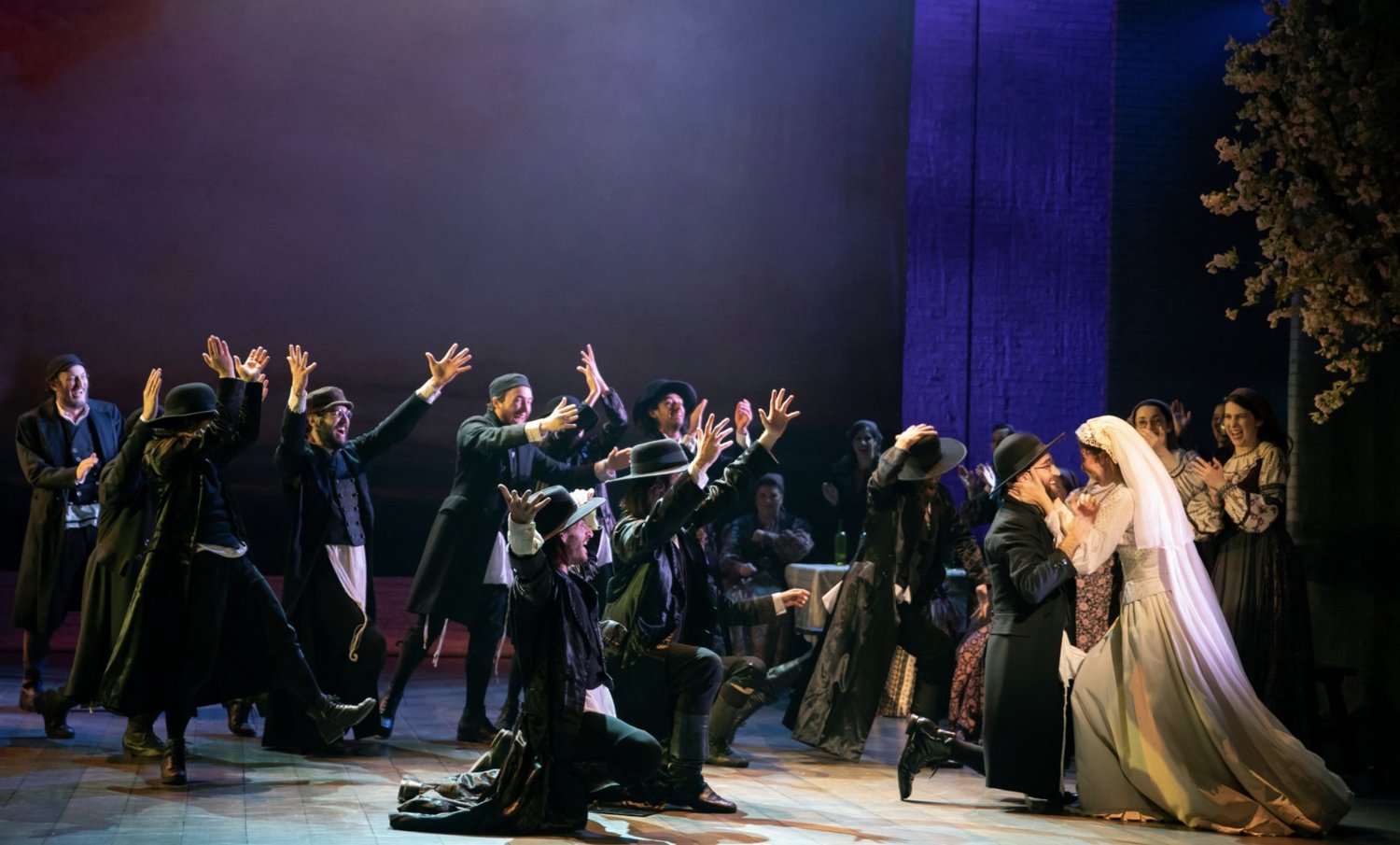 Review: FIDDLER ON THE ROOF Upholds & Evolves its Spirited Tradition at the Marcus Center 