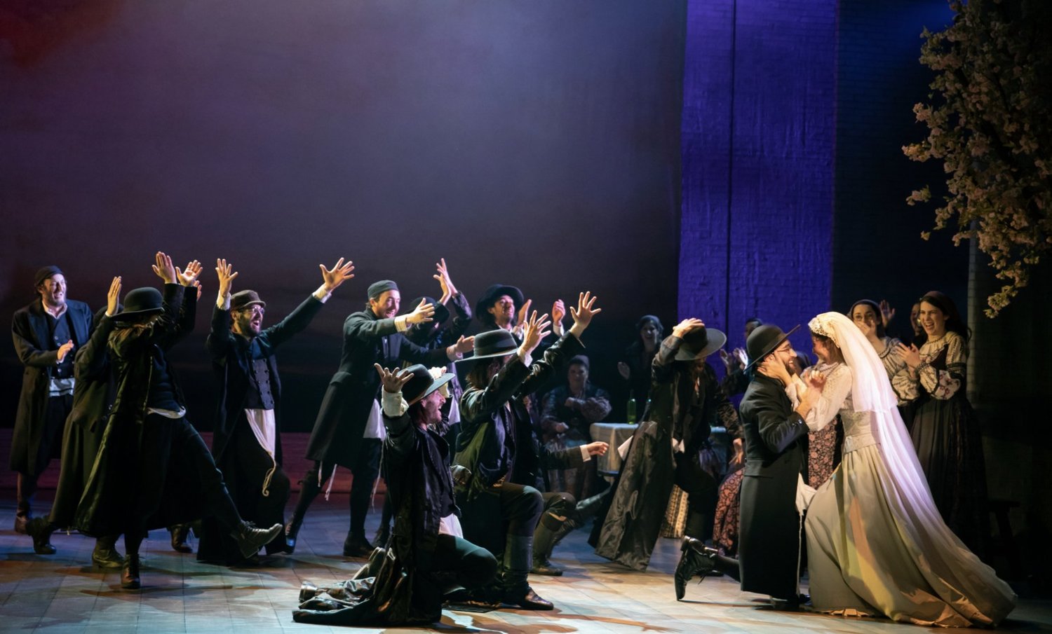 Review: FIDDLER ON THE ROOF Upholds & Evolves its Spirited Tradition at the Marcus Center Image