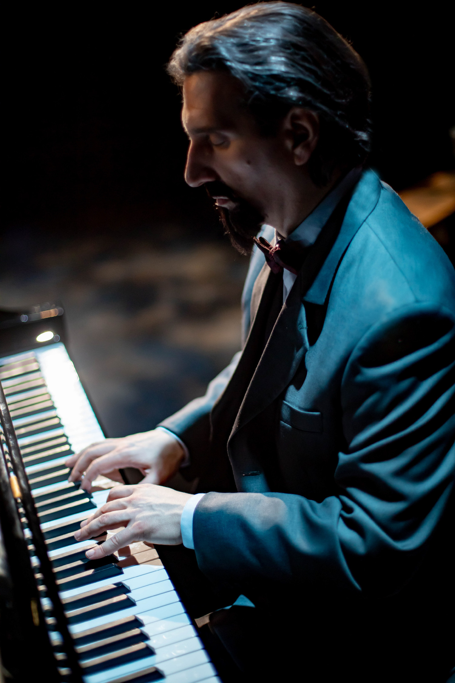 Review: HERSHEY FELDER: A PARIS LOVE STORY at Mountain View Center For The Arts Image