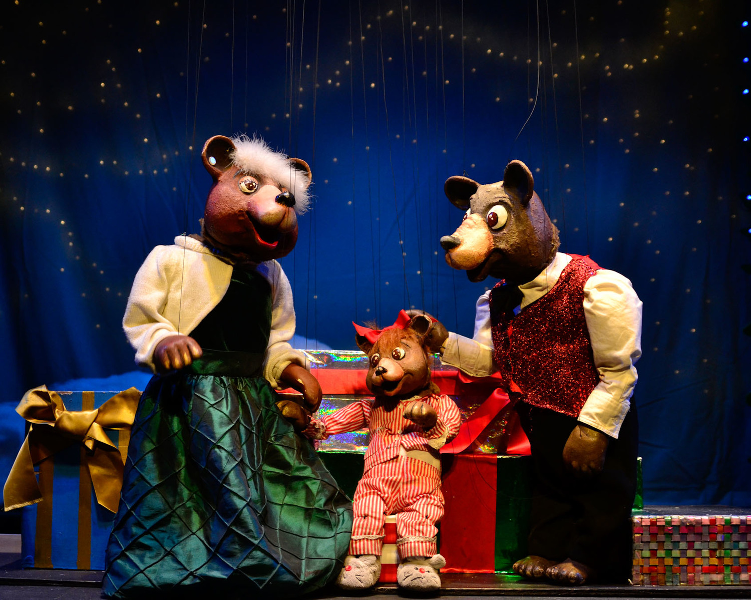 THE THREE BEARS HOLIDAY BASH to Return to Swedish Cottage in Central Park Image