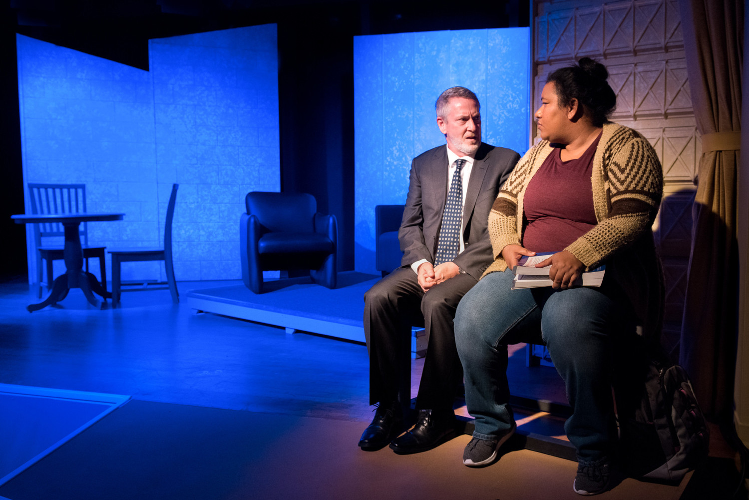 Review: WHITE GUY ON THE BUS at Dezart Performs: There's No Safety in Numbers 