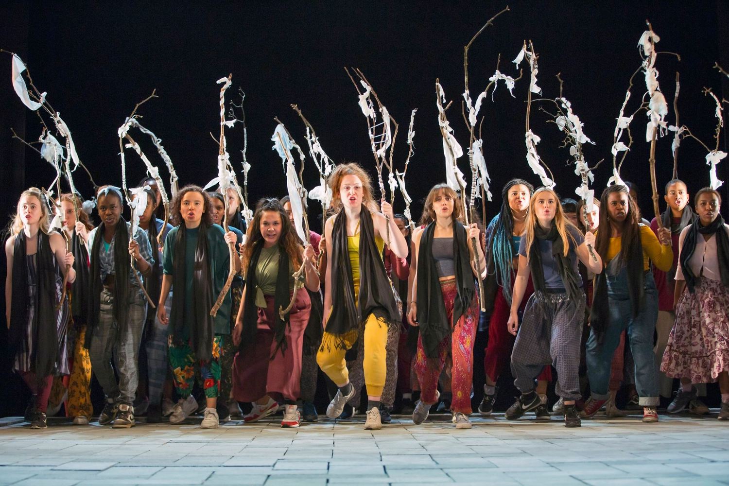 Review: THE SUPPLIANT WOMEN, Young Vic Image
