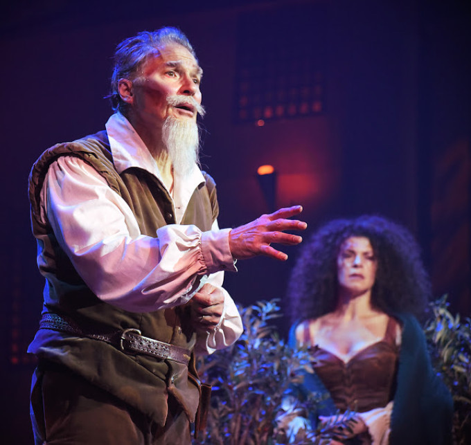 Review: MAN OF LA MANCHA Sparks Hope at Beef & Boards Dinner Theatre Image