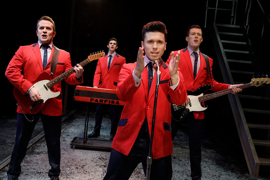 Review: “Oh, What a Night!” with JERSEY BOYS! Image