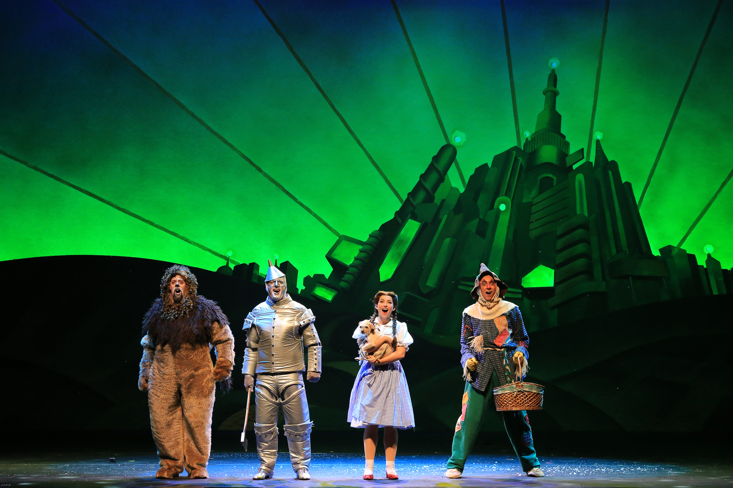 Review: THE WIZARD OF OZ at Thrasher-Horne Center Image