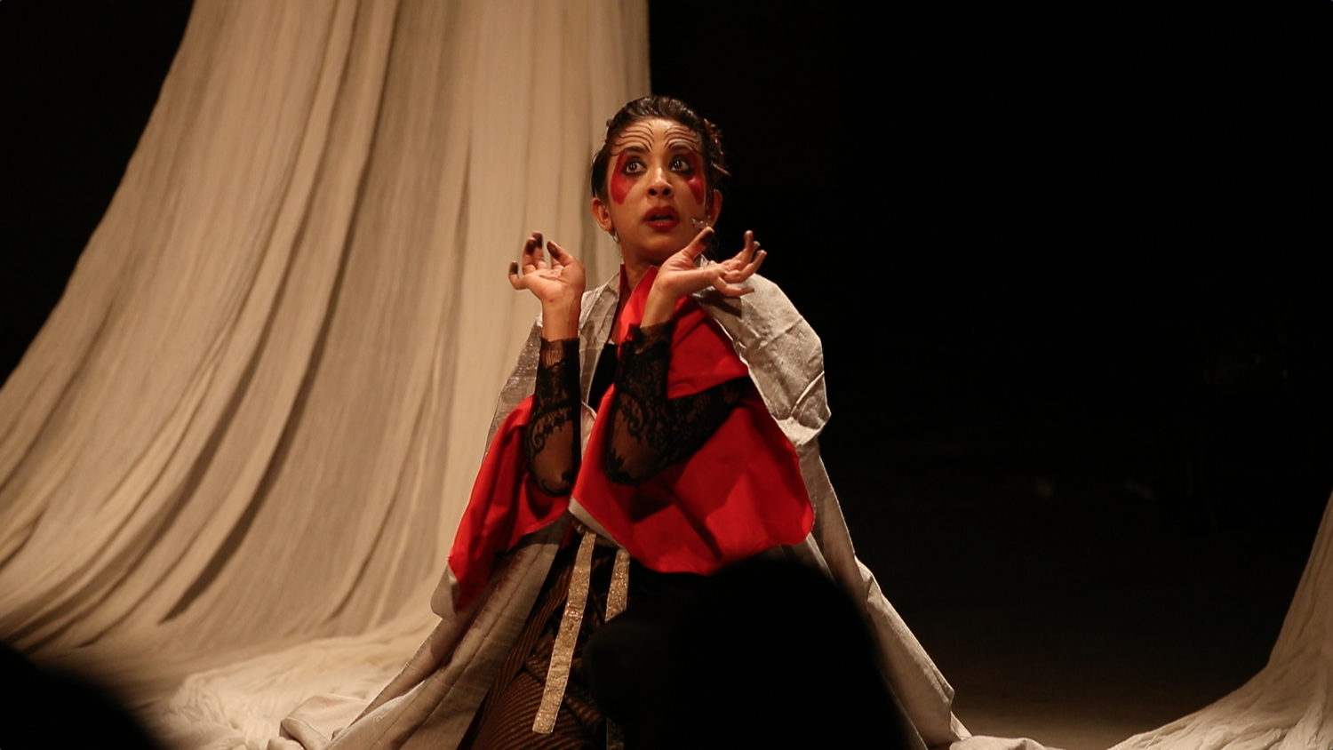 Review: AWARD WINNING PLAY ELEPHANT IN THE ROOM is Going Strong After Completing 50 Shows Image