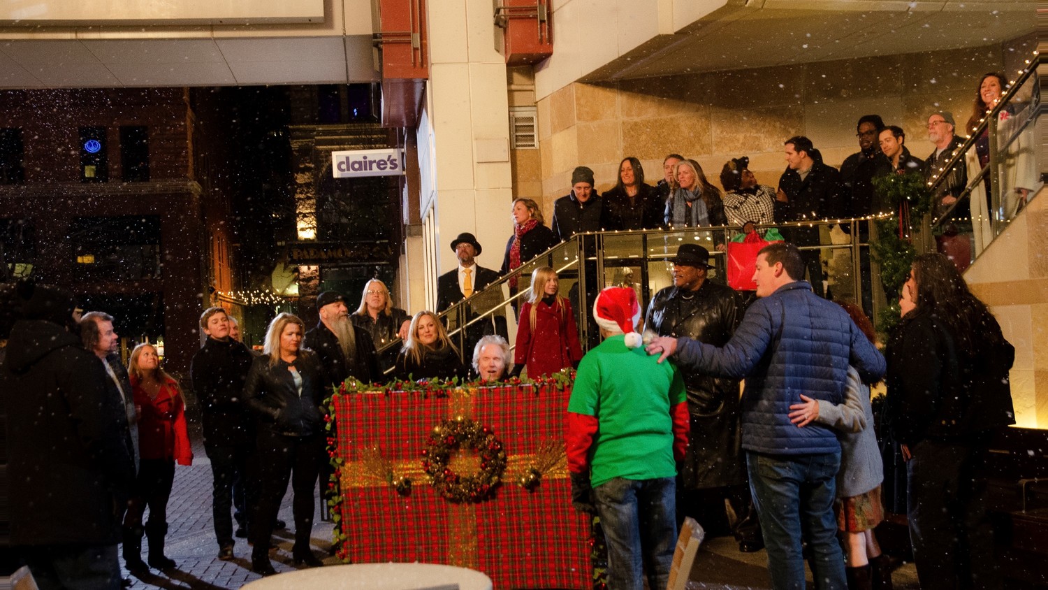 Ric Cabot Podmore's Song 'Share The Magic' To Become Denver's New Christmas Anthem; Airing On KOSI 101.1 Image