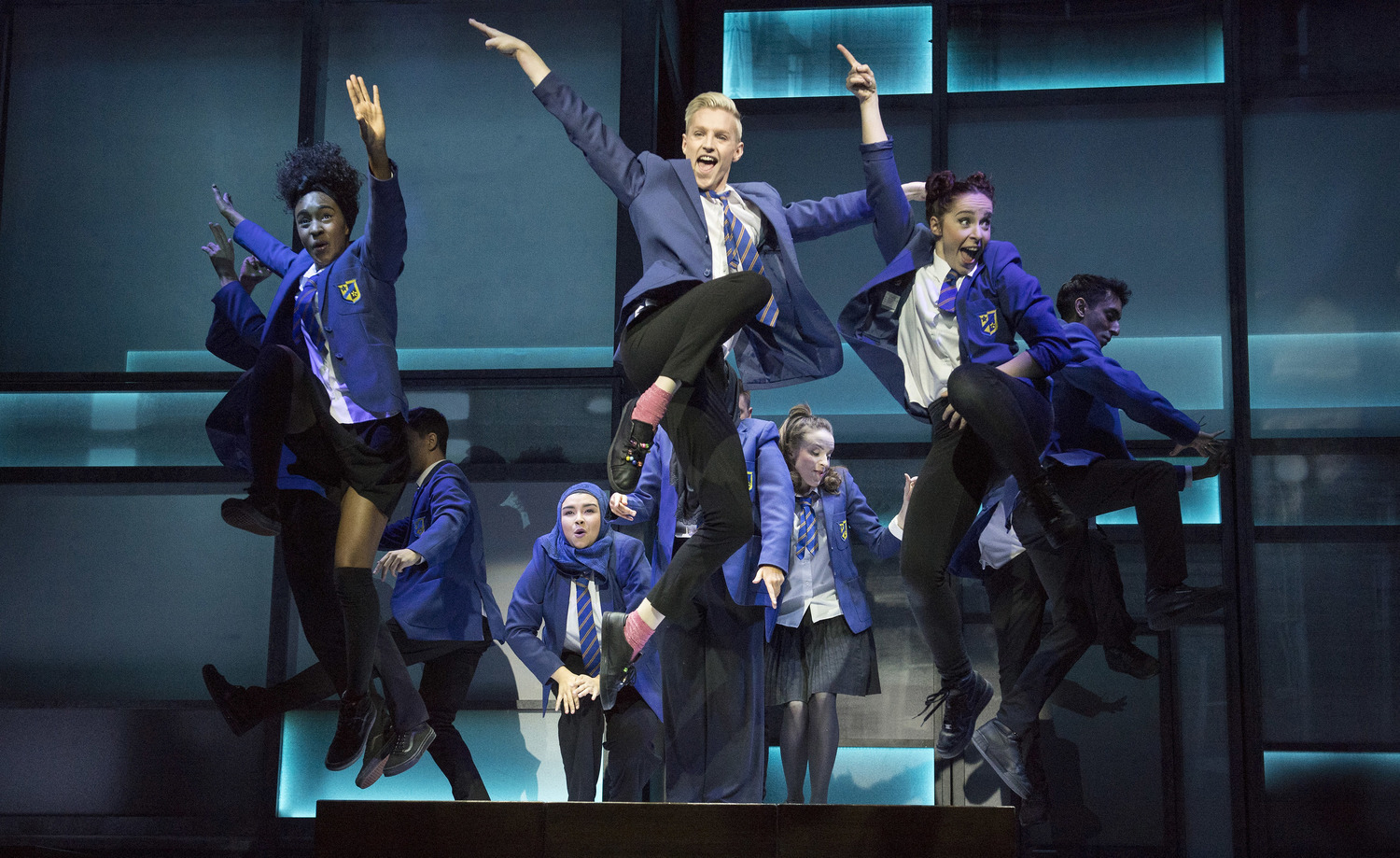 Review: EVERYBODY'S TALKING ABOUT JAMIE, Apollo Theatre Image