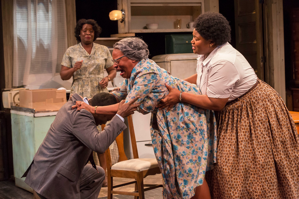Review: A RAISIN IN THE SUN at Indiana Repertory Theatre Image