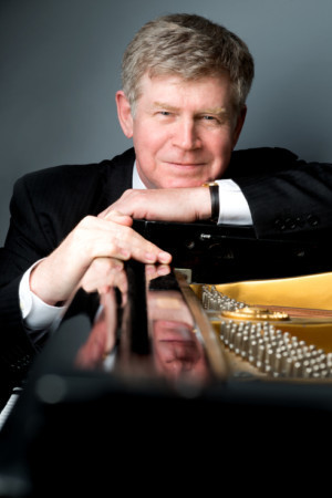Internationally Lauded Pianist Ian Hobson To Appear At Zankel Hall Image