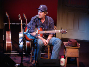 Jeff Daniels' Onstage & Unplugged Returns To The Purple Rose 