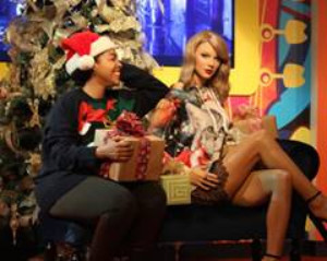 Kylie Jenner, Ariana Grande & Taylor Swift Get Into Christmas Spirit at Madame Tussauds  Image