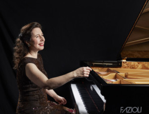 EMV Presents Star Pianist Angela Hewitt's 'Goldberg Variations' and 2018-19 Season Announcement 