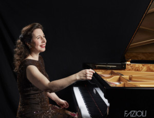 EMV Presents Star Pianist Angela Hewitt's 'Goldberg Variations' and 2018-19 Season Announcement Image