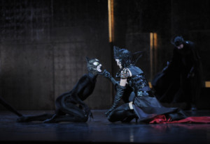 SNOW WHITE - A Dark Contemporary Ballet Opens at the Sydney Opera House 