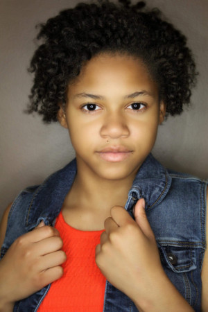 ANNIE, JR. Charms Hearts At The Roxy Regional Theatre Image