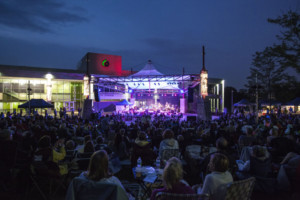 Lakeside Pavilion Free Outdoor Summer Series Of Films And Concerts Includes Three New Components 